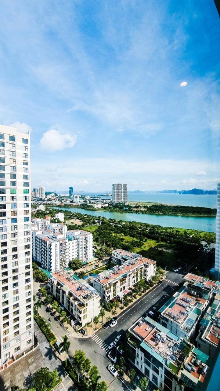 May House Green Bay Garden Ha Long - Near Marina Beach Экстерьер фото